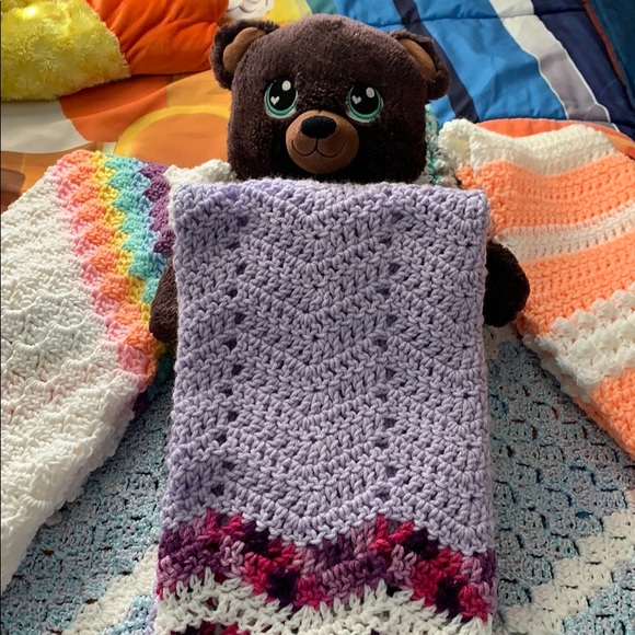 Handmade Crocheted Blanket ..... $38 - Picture 4 of 6
